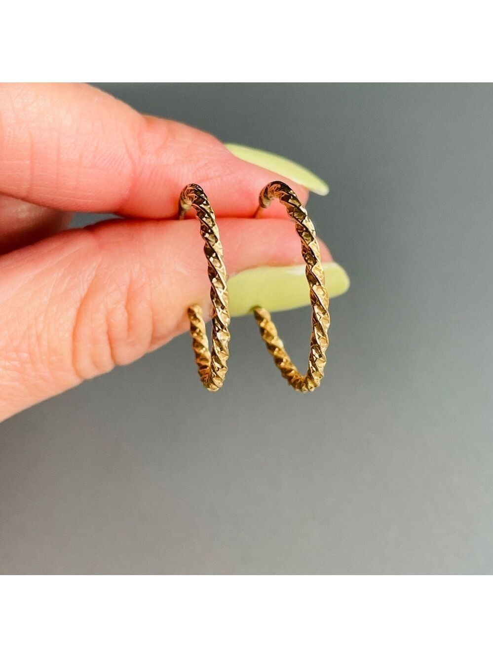 14k Yellow Gold Twisted Rope Half Hoop Vintage Earrings - Picture 2 of 6
